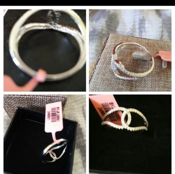 Sliver CZ eternity ring - Picture 3 of 4